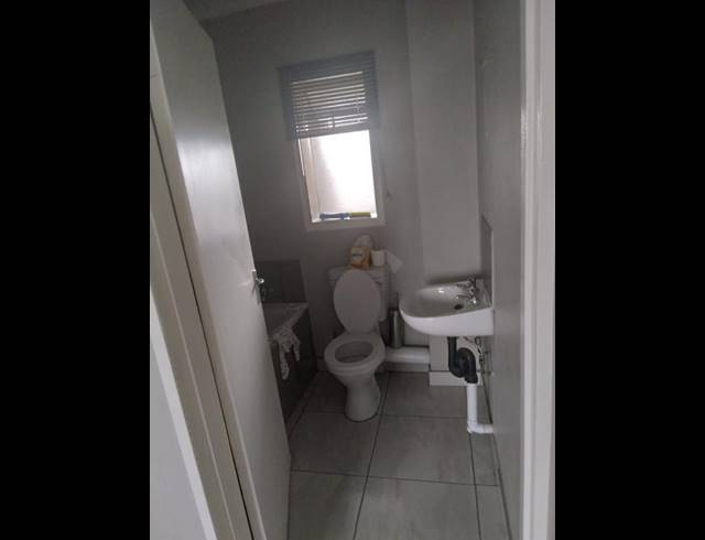 2 BEDROOM APARTMENT FOR SALE IN CLAYVILLE